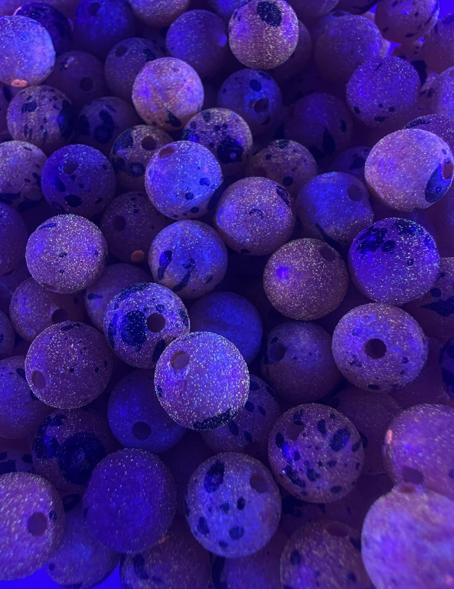 Jack-Roe-Lantern UV Glow beads, purple UV glow with speckled dots and center holes