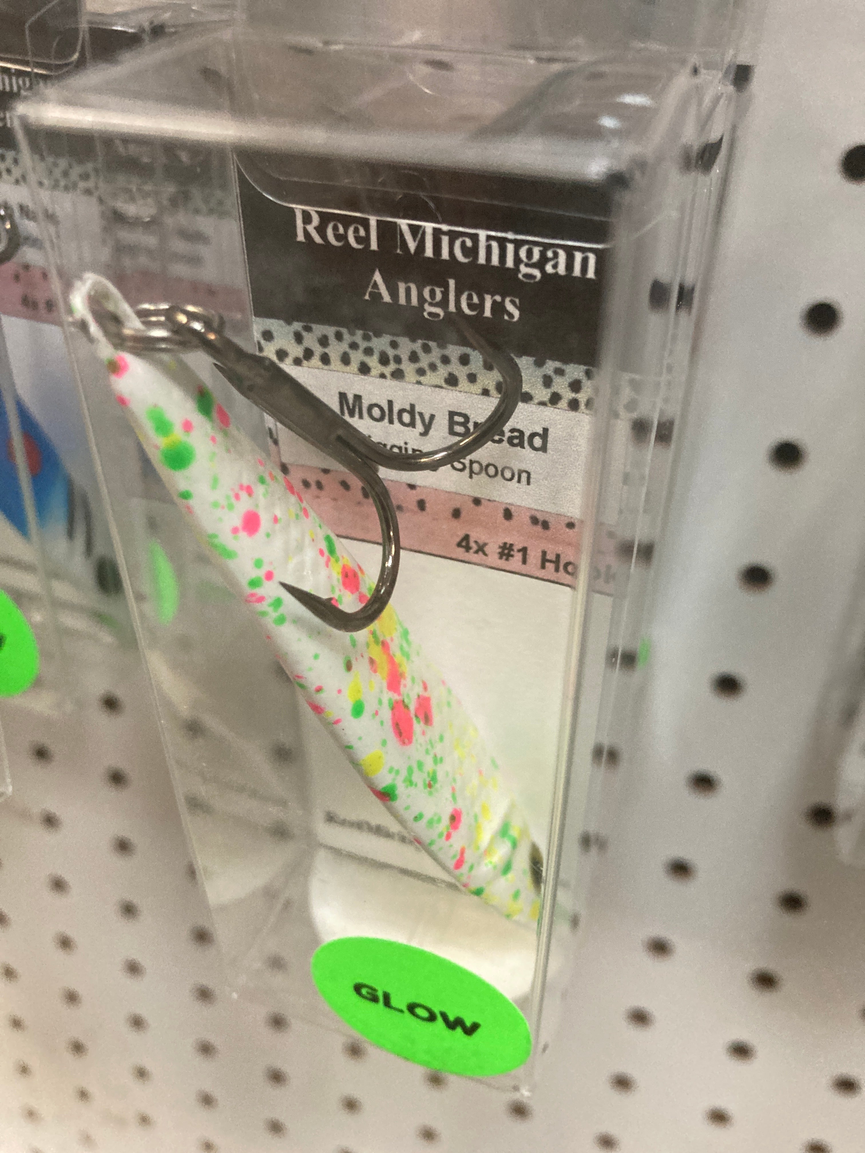 MoldyBread vertical jigging spoon 2oz