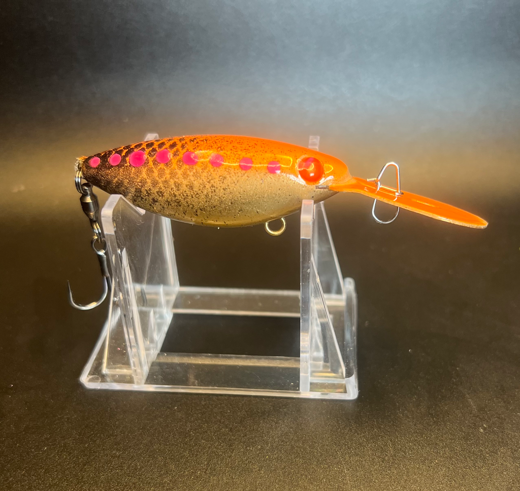 Karrot King UV trolling plug: orange body, pink dots, 3x strong treble hook