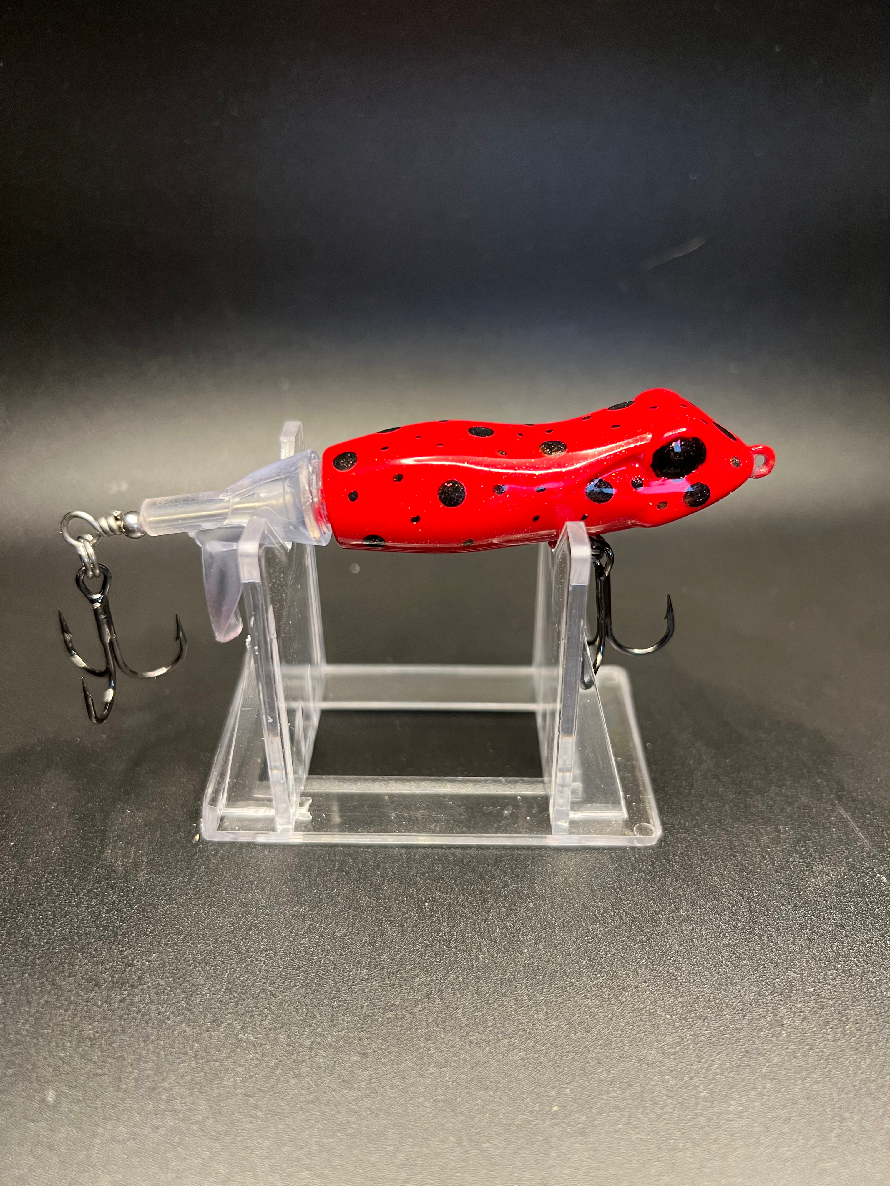 Froggy Shazam Plopper 90mm red lure with 3 strong hooks on clear display stand