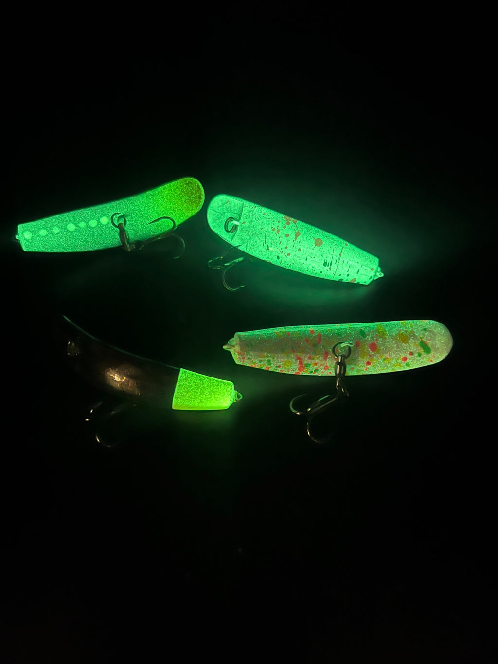 UV glow Swiftfish lure, bright green fluorescent, with treble hooks