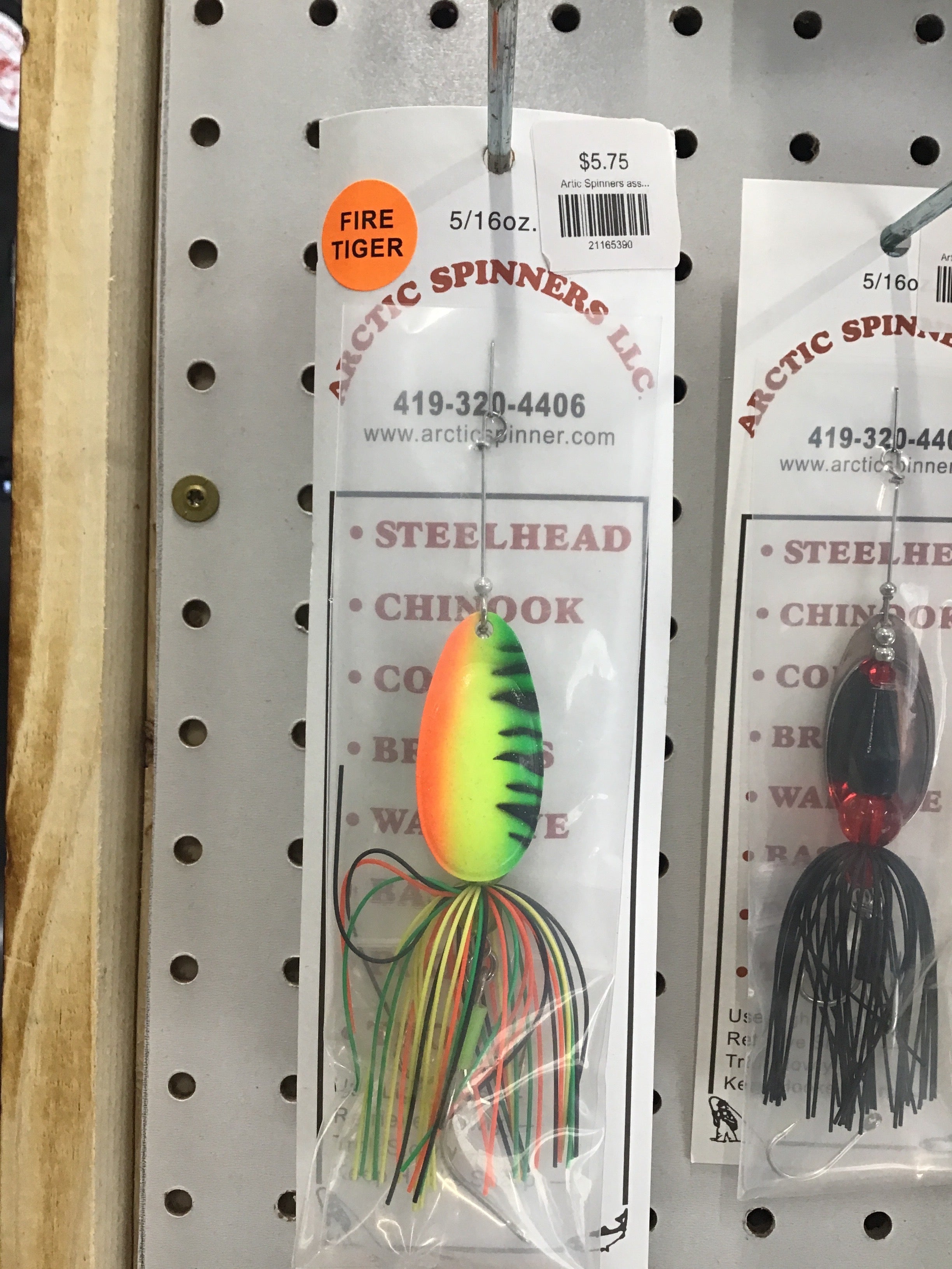 Arctic spinner- fire tiger(green)