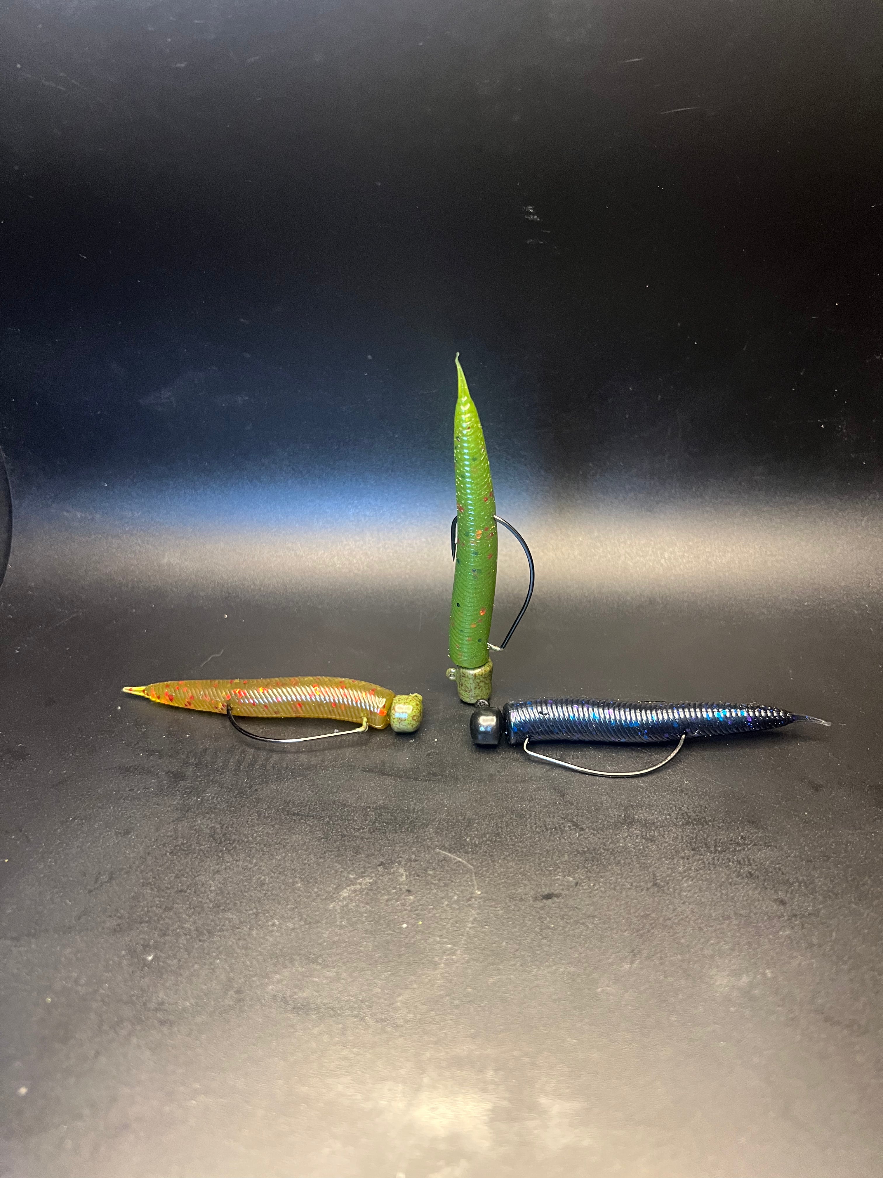 Flanders Rig soft plastic ned worm, green pumpkin-style color with hooks