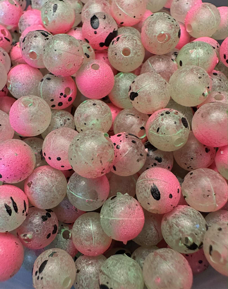 UV Glow fishing beads, round plastic with pink/white mottled speckles