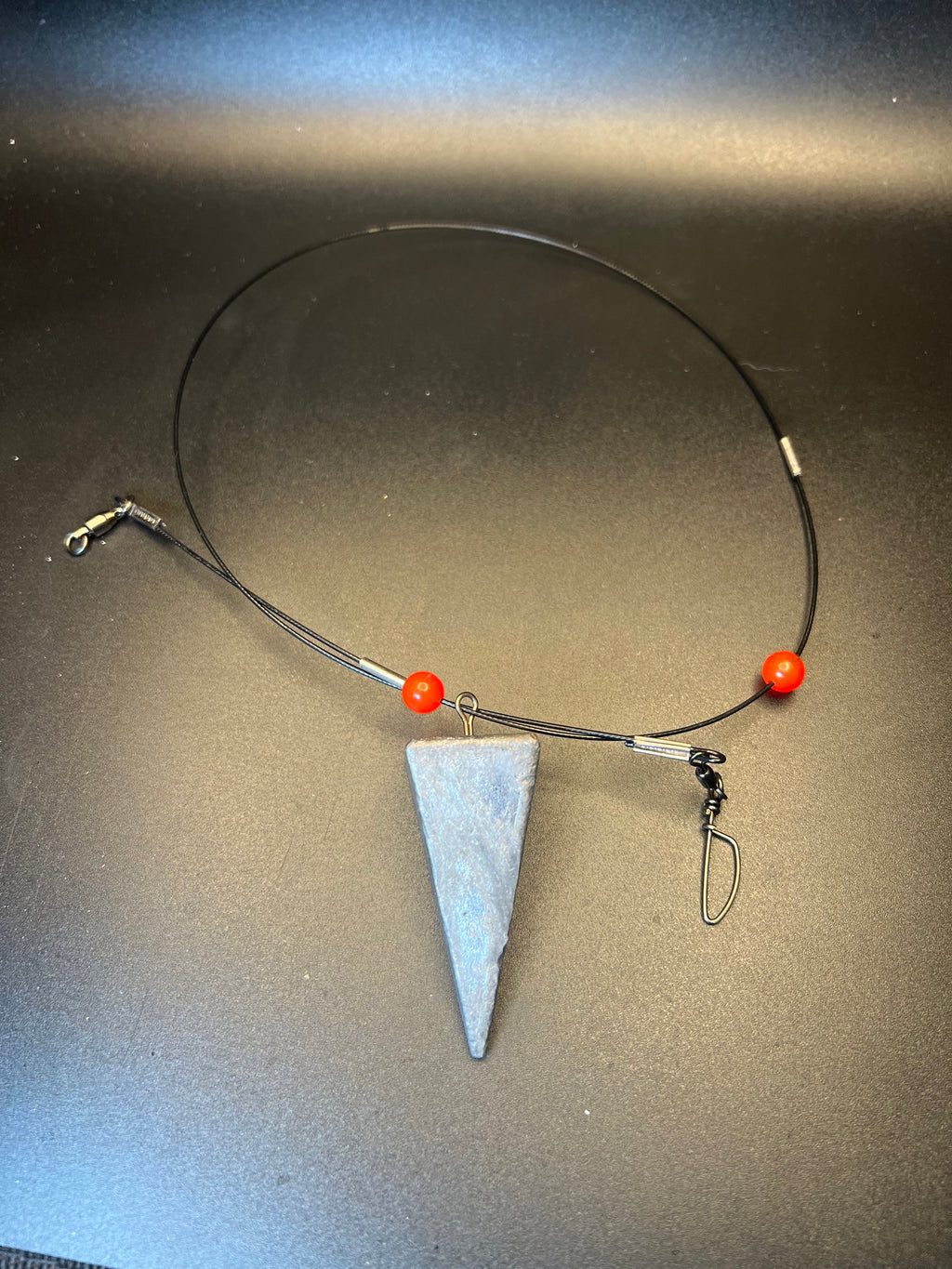 Prime Time Rigs sturgeon rig, 100 lb, blue bait cone and red bead swivels