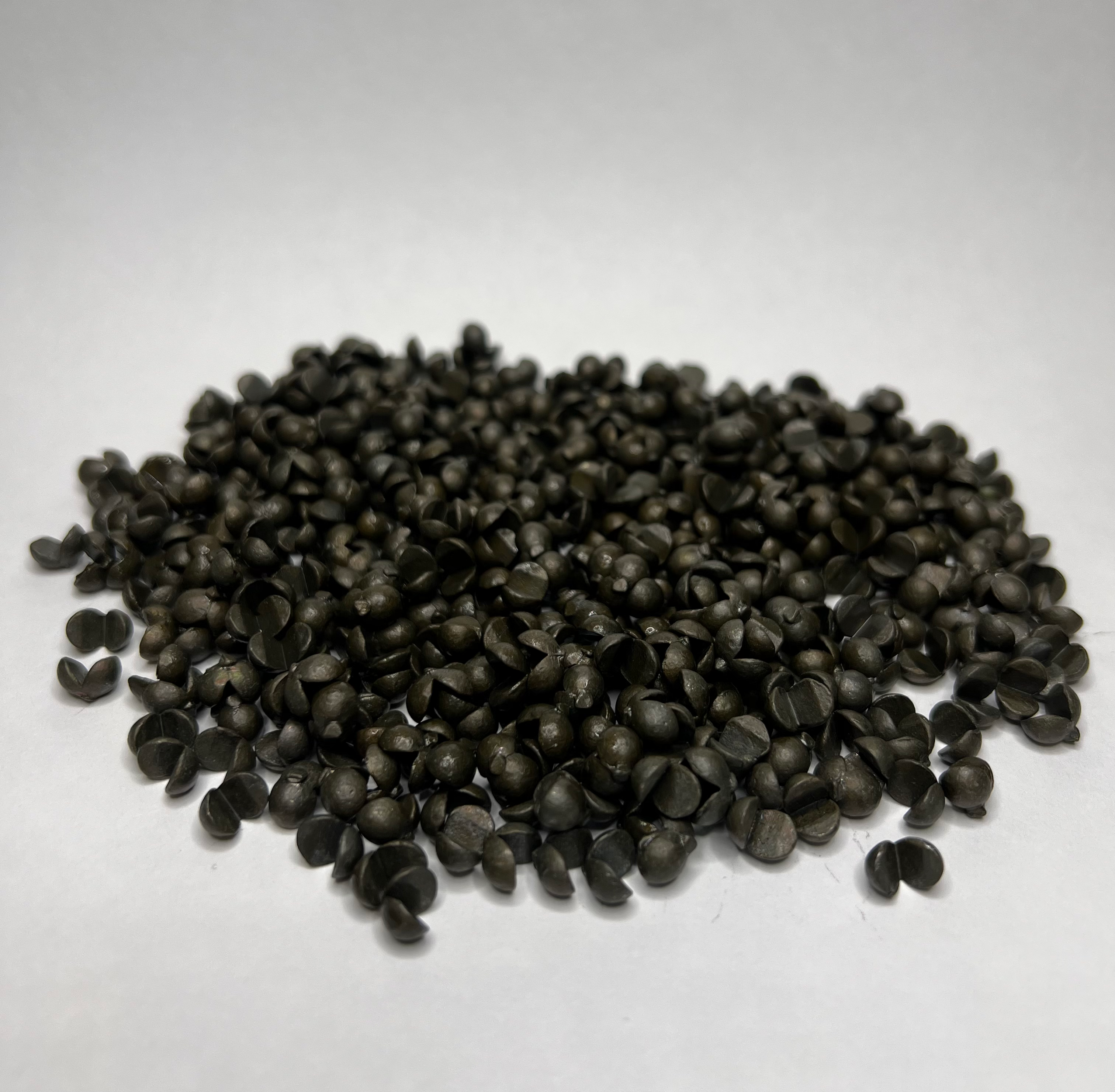 Round split shot sinkers, dark stealth camo pellets