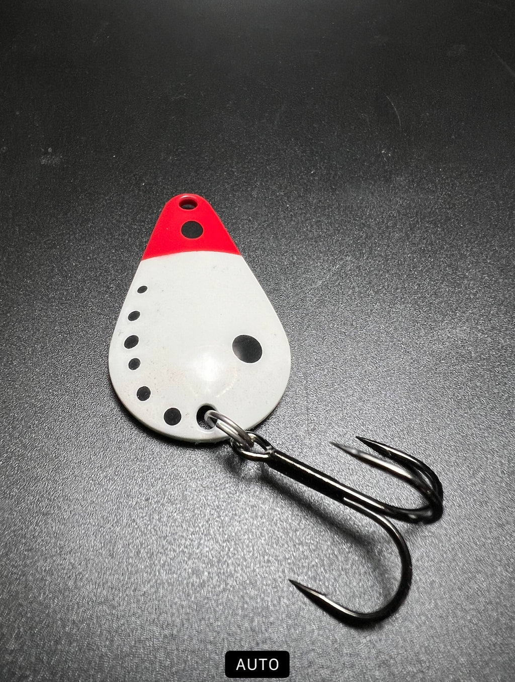 Koi Killer Glow TJ Bobbler in rot/weiß, mit Sprengringen und 2 Drillingen